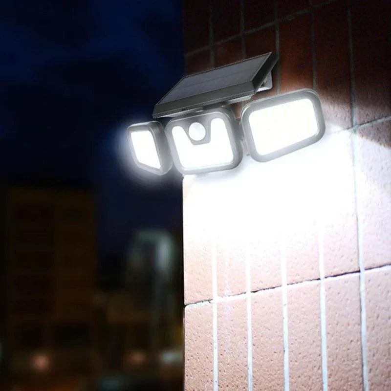 1+1 CADOU: Proiector solar cu senzor 74 LED SMD 15W, IP65, lumina rece